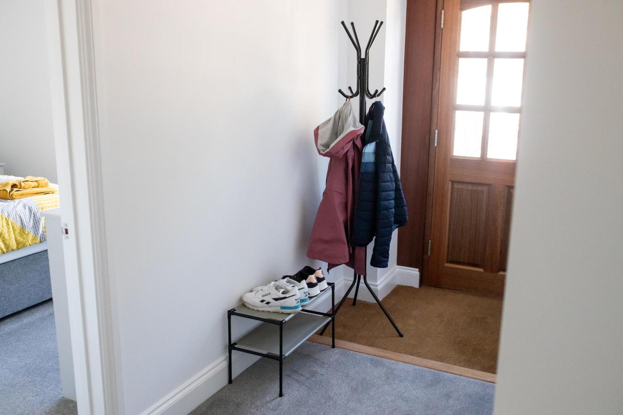 No.9 Priory House, Apartment *